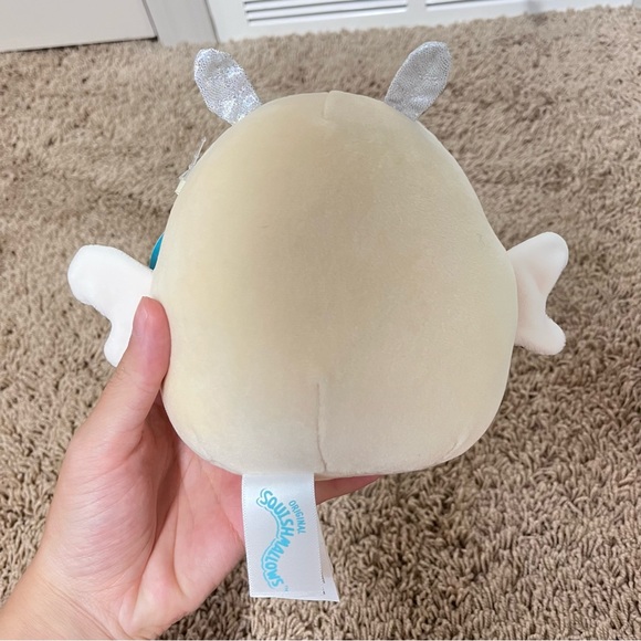 Squishmallow 5" Berit the Moth BNWT - Picture 5 of 7